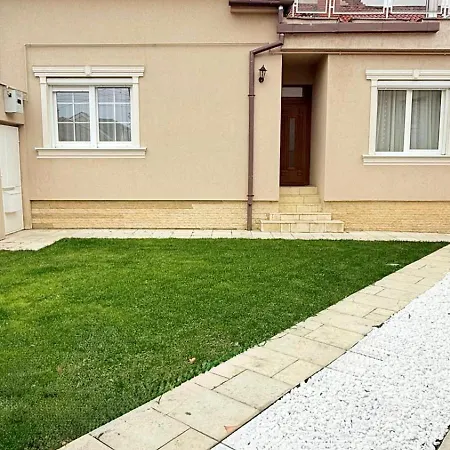 Ava House Villa Oradea Exterior photo
